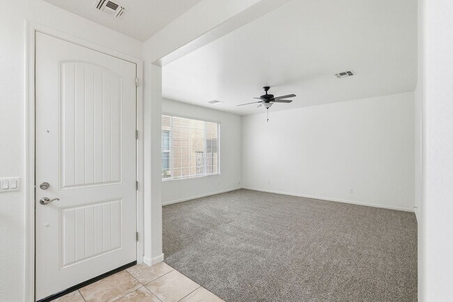 Building Photo - Higley Park Home