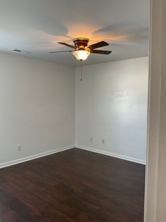 Building Photo - Beautiful Home in Gastonia Ready just for you!