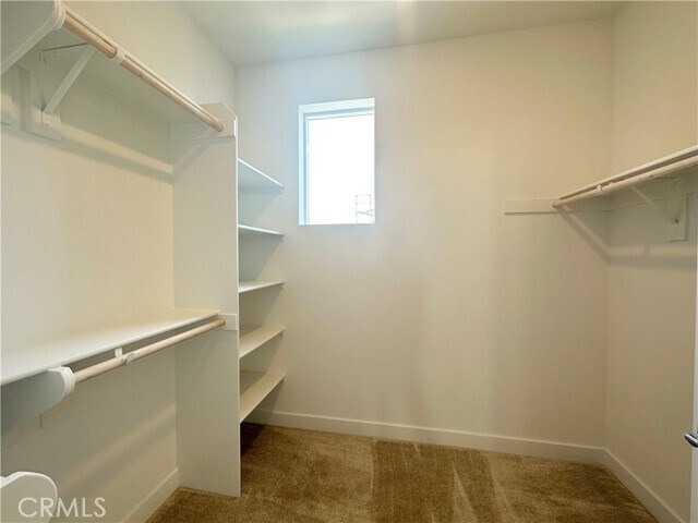 Building Photo - 322 Tank