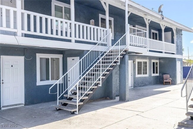 Primary Photo - 16 N 27th St