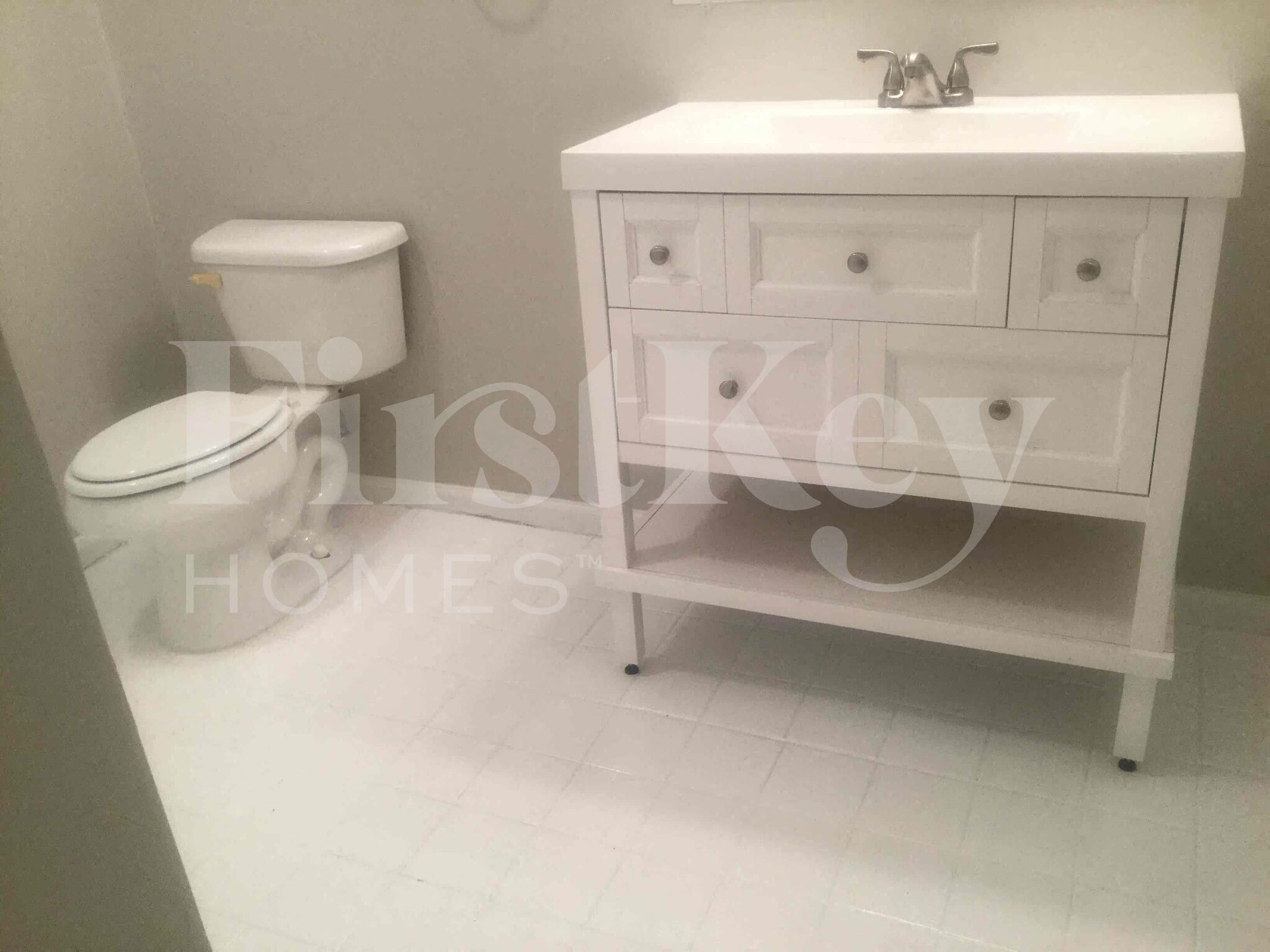 Building Photo - 3637 Ave Montresor