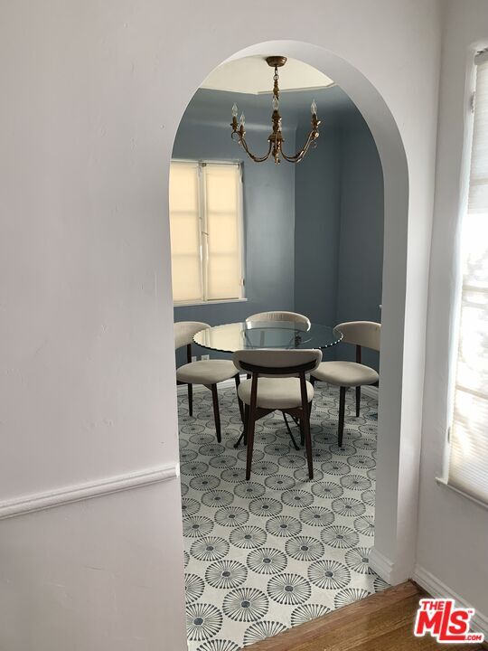 Building Photo - 8673 W Olympic Blvd