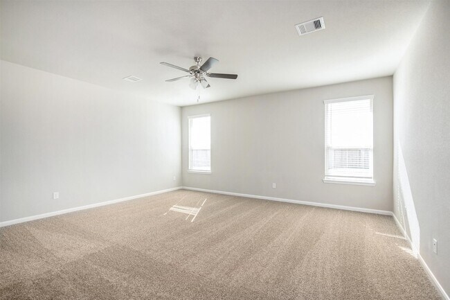 Building Photo - 28011 Langsdale Ct
