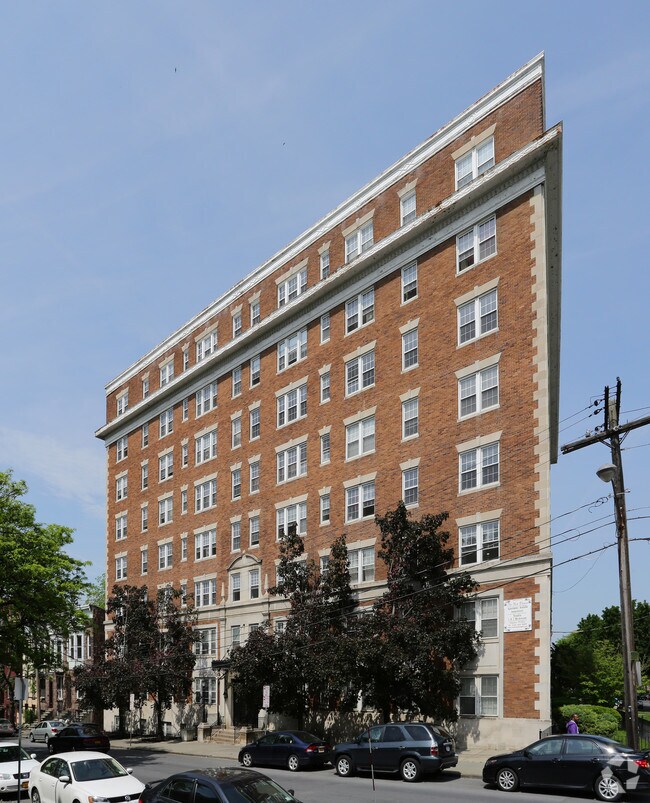 Building Photo - The Elouise