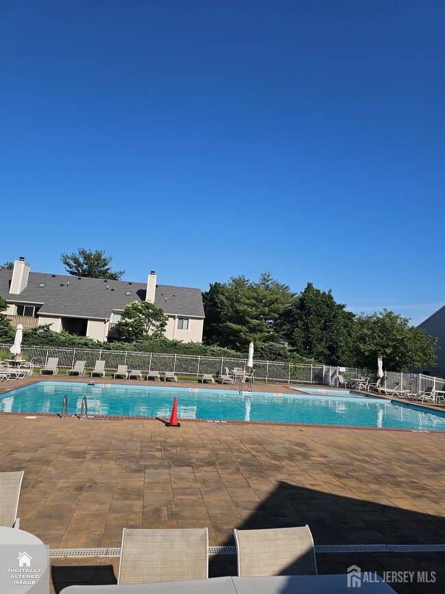Building Photo - 2307 Aspen Dr