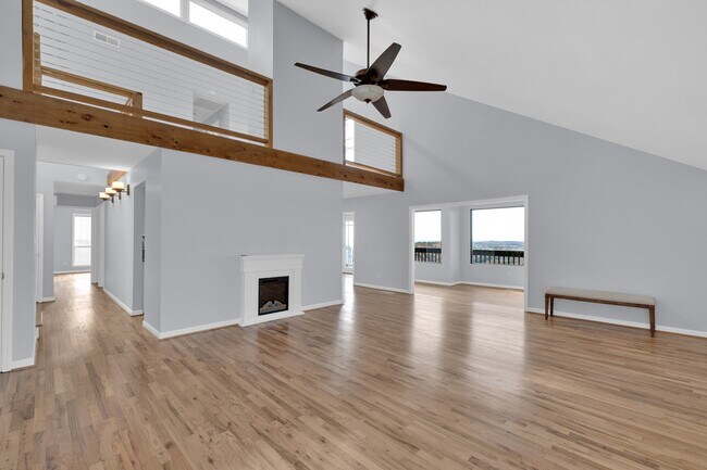 Building Photo - 294 Shades Crest Rd