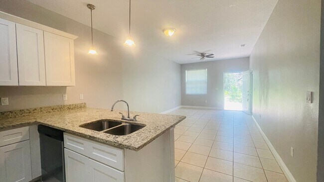 Building Photo - 1589 Cumin Dr