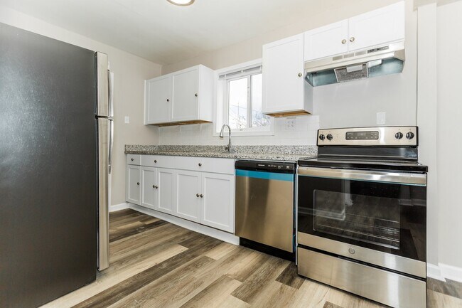 Building Photo - 13341 Herbert Ave