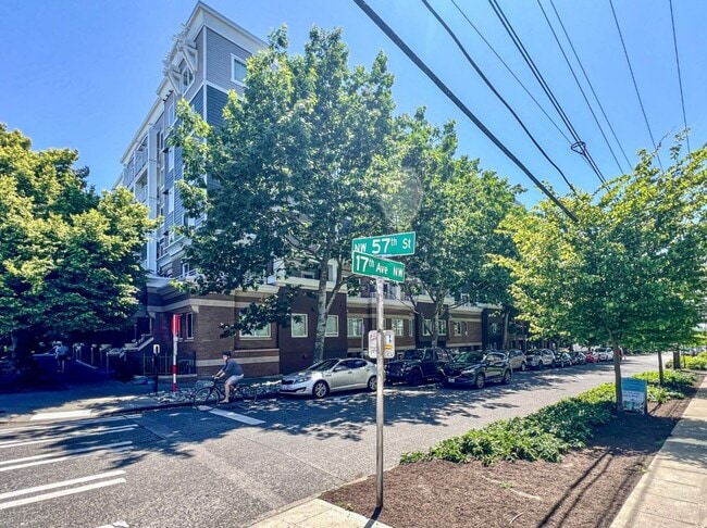 Building Photo - 1Bd/1Ba Seattle Condo