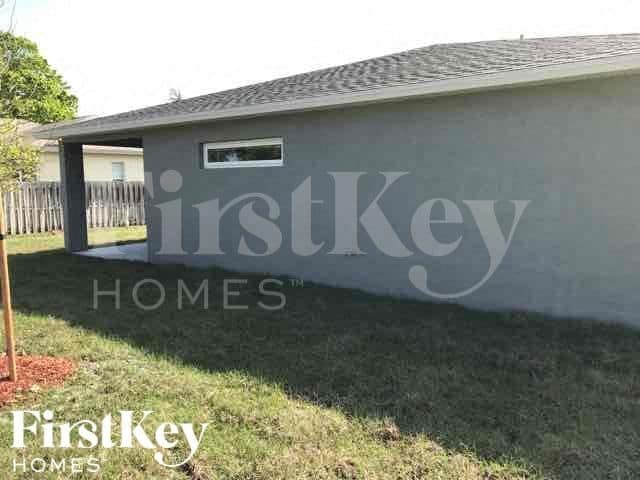 Building Photo - 561 SE Brookside Terrace