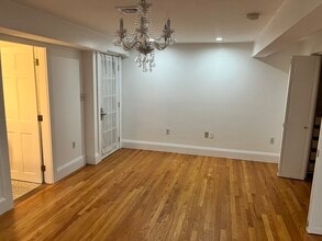 Building Photo - 67 Hancock St