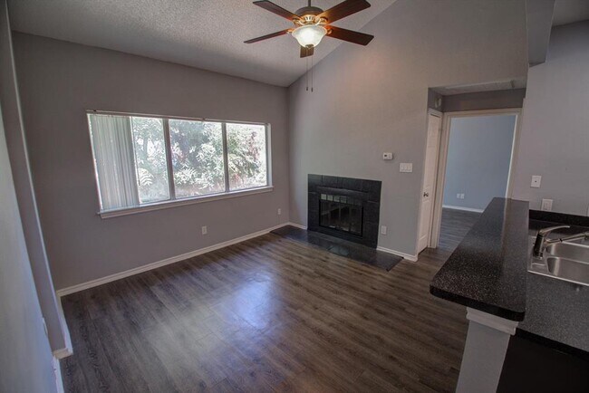 Building Photo - 2606 Rio Grande St
