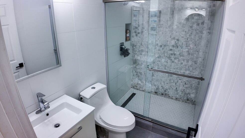 Building Photo - 8050 Severn Dr