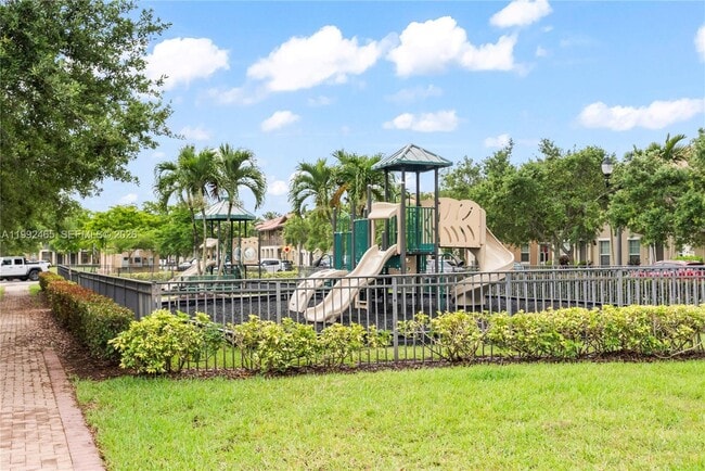 Building Photo - 14721 SW 13th St