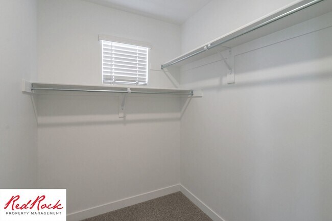 Building Photo - 3 Bedroom Smart Home in Long Valley with Resort-Style Amenities