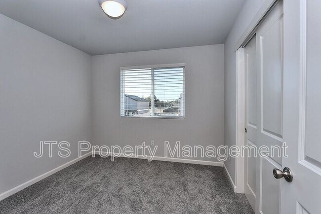 Building Photo - 47 Brookbay Way