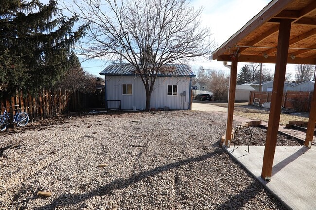 Building Photo - 1429 Yonkee Ave