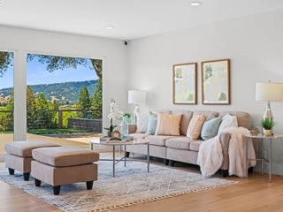 Building Photo - 627 E Angela St