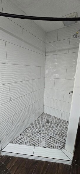 Building Photo - 1174 Victoria Ave