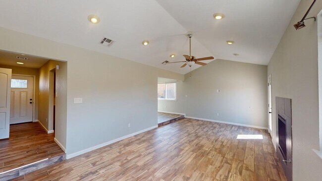 Building Photo - 3206 Thunder Rd