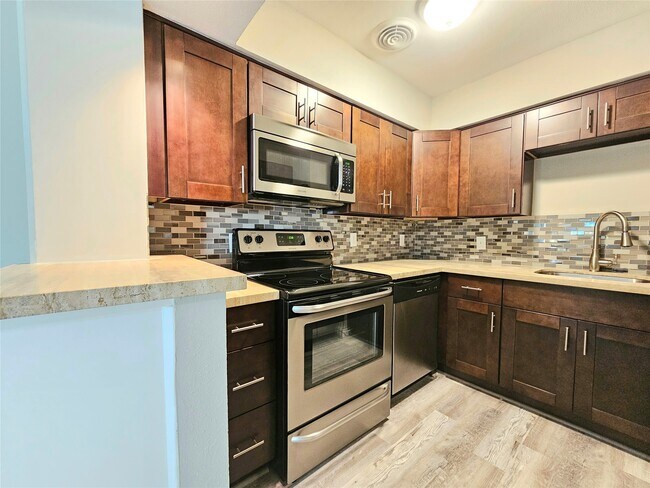 Building Photo - 909 Silber Rd