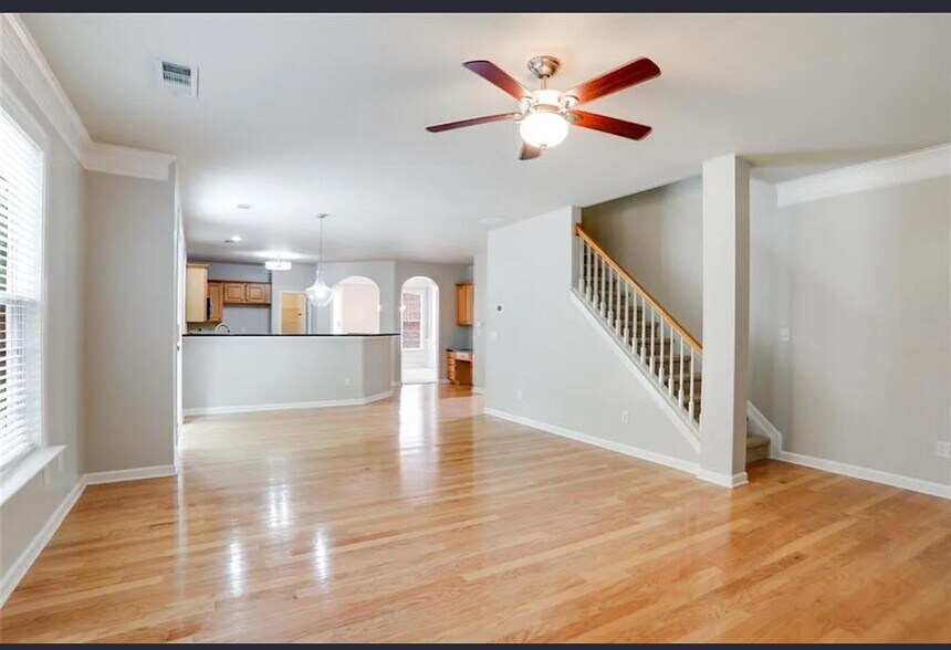 Building Photo - 4087 Kingsley Park Ct