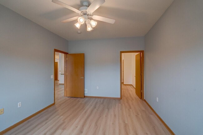 Building Photo - 301 Harbour Town Dr