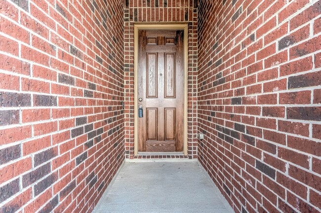 Building Photo - 21103 Keystone Pine Ct