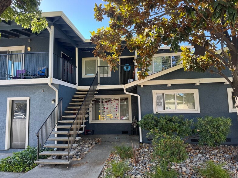 Building Photo - 4941 Canto Dr