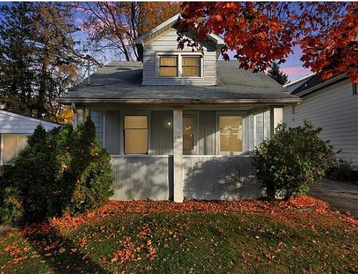 Building Photo - 405 E Hodge Ave