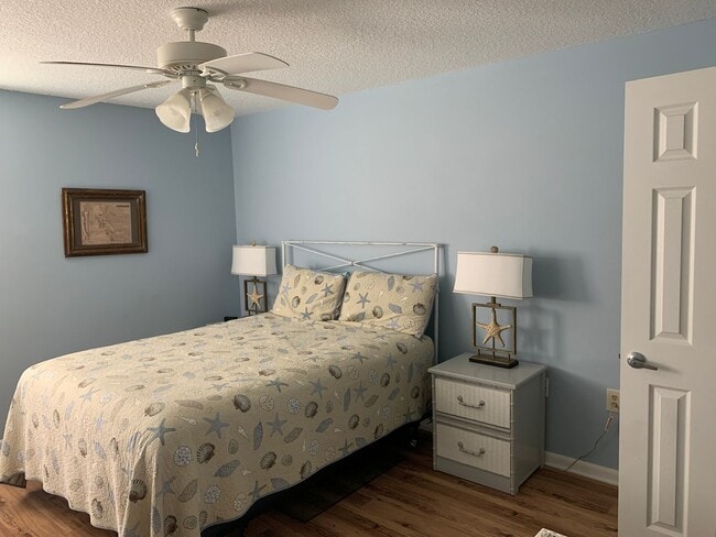 Building Photo - Oceanfront Long-Term Rental at Sand Dollar...
