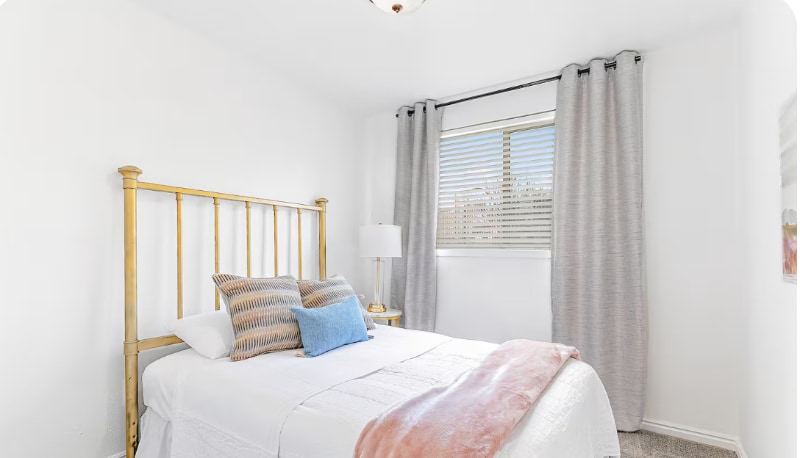 Building Photo - 5750 S 900 E