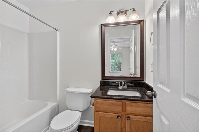 Building Photo - 275 Cottonwood Creek Cir