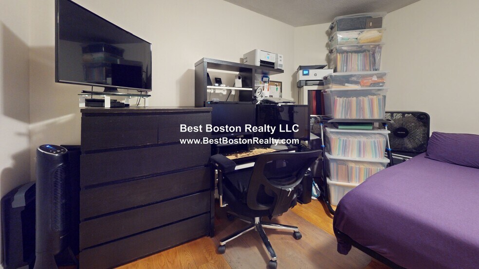 Building Photo - 389 Highland Ave