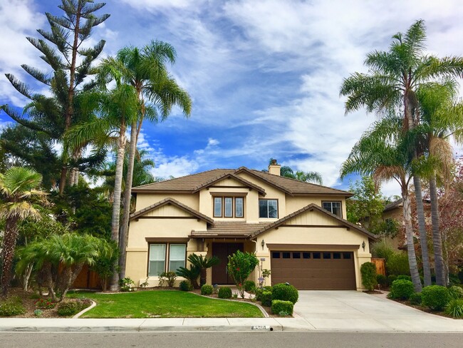 Primary Photo - Gorgeous 4Bd/2.5Ba Across from Poinsettia ...