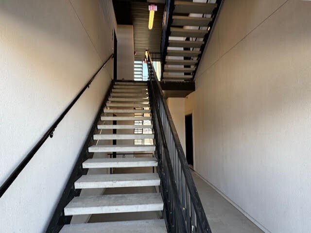 Building Photo - 4683 Sylvie Dr