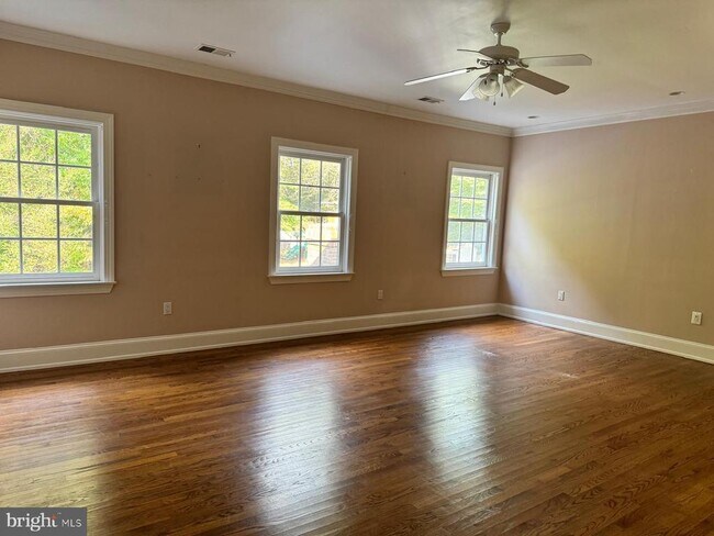 Building Photo - 10856 Patowmack Dr