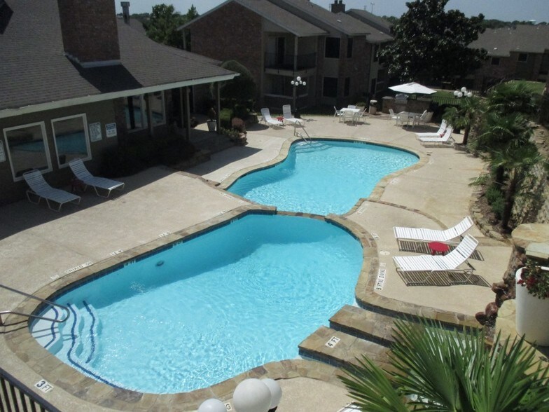 The Carling on Frankford 1811 E Frankford Rd Carrollton TX 75007