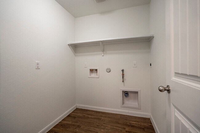 Building Photo - 185 Rafe Ct