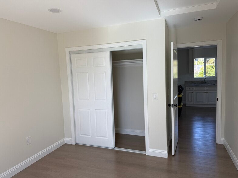 Building Photo - 4003 Bermuda Ct