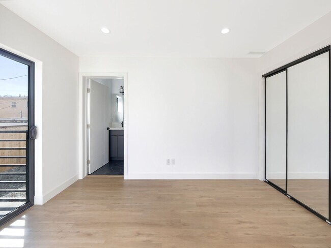 Building Photo - 1856 Redondo Blvd