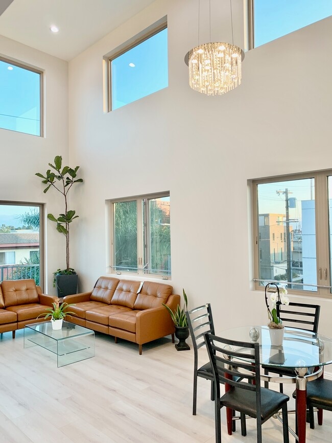 Building Photo - 11753 Iowa Ave