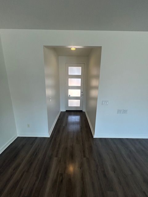 Building Photo - 7041 Cayuga Way