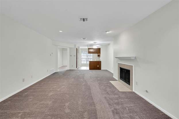 Building Photo - 200 Panorama Dr