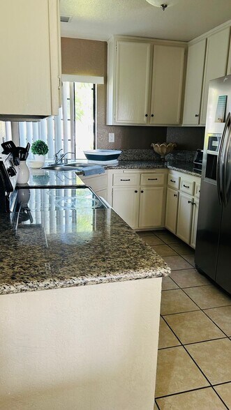 Building Photo - 406 Windjammer Cir