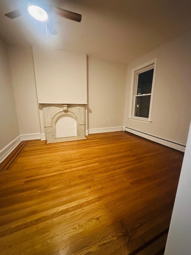 Building Photo - 308 2nd St