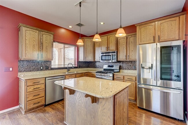 Building Photo - 4 bedroom, 2 bath Home in Quailwood