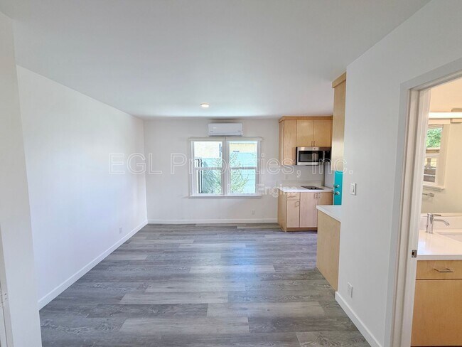 Building Photo - 4239 1/2 West 64th Street