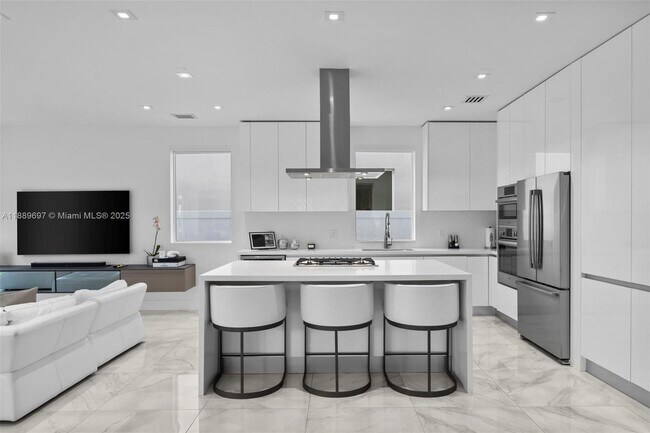 Building Photo - 9730 NW 75th Terrace