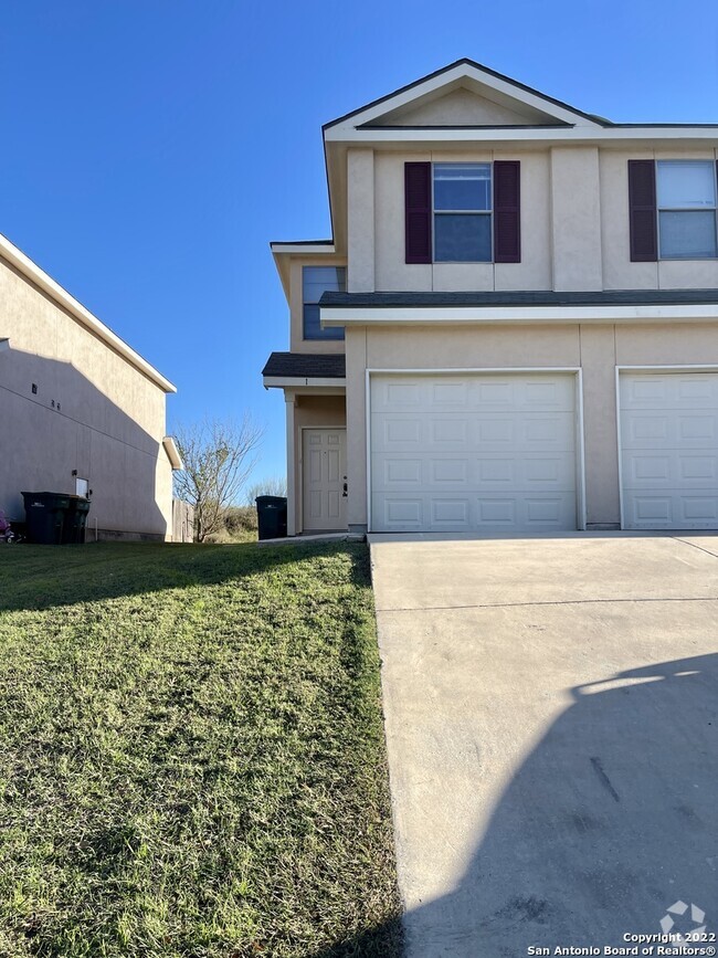 Building Photo - 10714 Mathom Landing